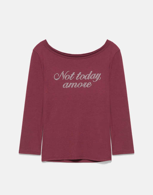 Pull&Bear Fitted rhinestone graphic t-shirt in maroon, 5 of 7