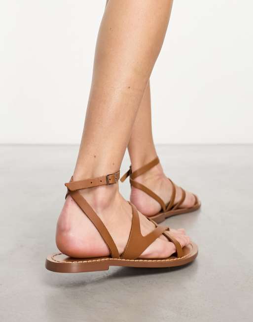 Pull&Bear - Flade sandaler med stropper i brun, 2 af 4