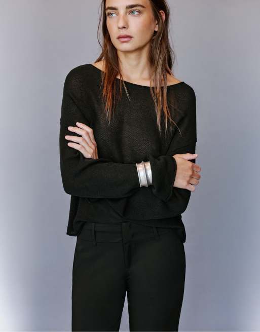 Pull&Bear Flared trousers with belt loops in black, 3 of 6