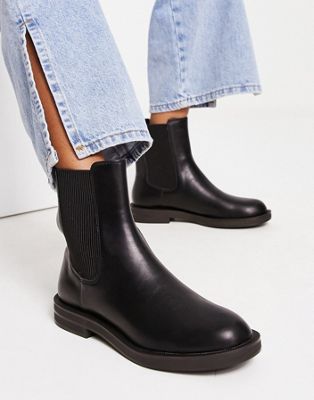 Pull&Bear flat chelsea boot in black