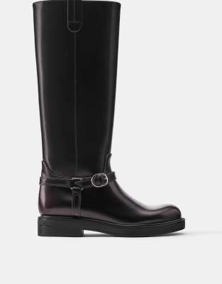 Pull & Bear Flat High-leg Buckled Boots In Red