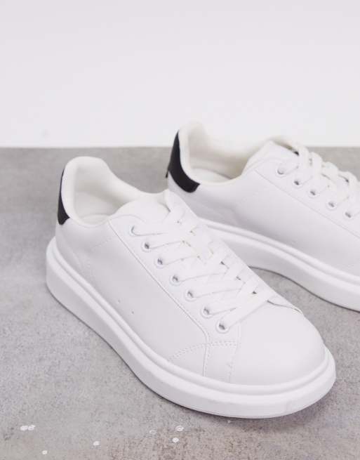 Pull&Bear flatform sneakers with black back tab in white