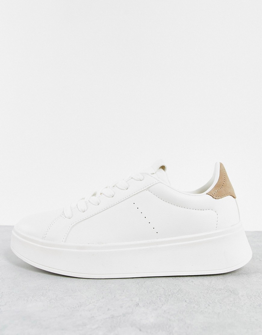 Pull & Bear flatform sneakers with brown back tab in white