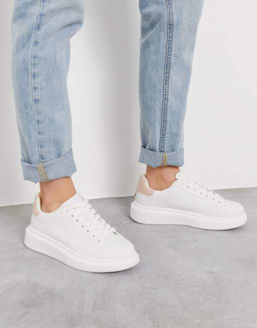 Pull&Bear flatform sneakers with nude back tab in white