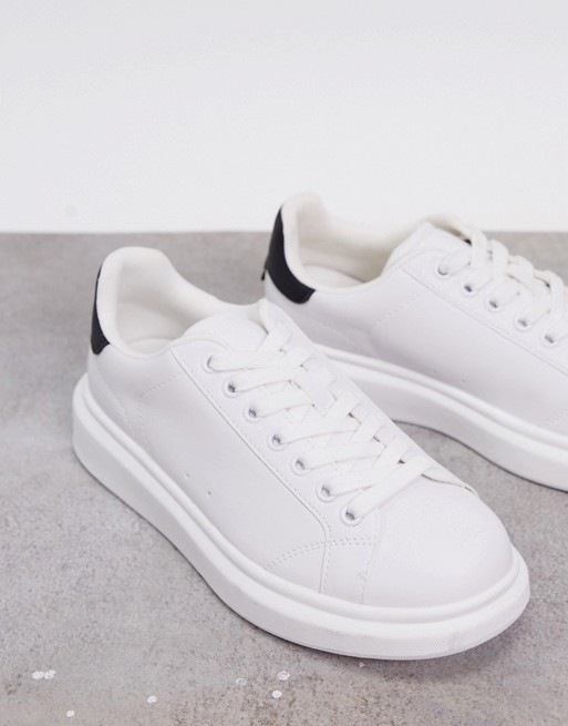 Pull&Bear flatform trainers with black back tab in white