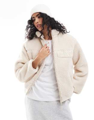 Pull & Bear - Fleece-Jacke in Beige mit Reißverschluss-Neutral