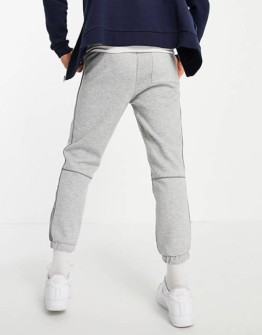Men Pull&Bear fleece joggers in light grey with piping 
