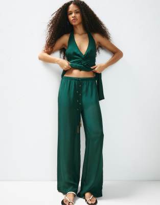 Pull & Bear - Fließende Jogginghose in Grün