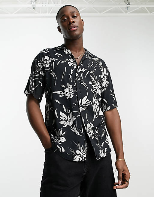 Pull&Bear floral printed shirt in black | ASOS