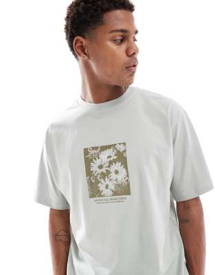 floral printed T-shirt in sage green