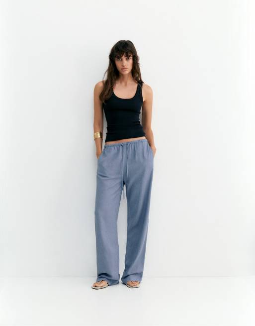 Pull&Bear Flowing viscose linen blend trousers in blue, 2 of 7