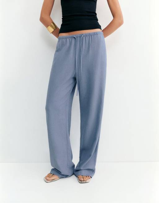 Pull&Bear Flowing viscose linen blend trousers in blue, 3 of 7