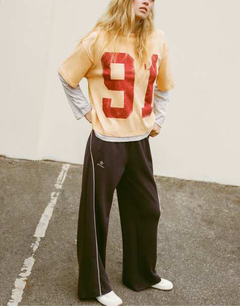 Pull&Bear Flowy joggers with piping in brown - view 1
