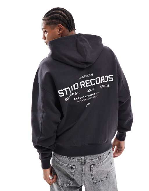 Pull&Bear - Forvasket sort hættetrøje med oversized pasform og 'STWD Records'-print på ryggen 