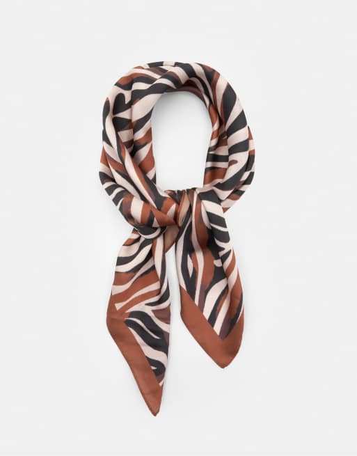 Pull&Bear - Foulard marrone con stampa animalier