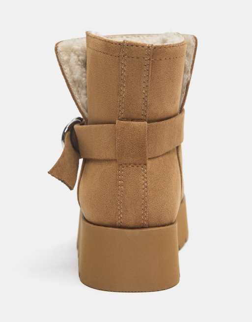 Pull&Bear Fur-lined buckle ankle boots in brown, 3 of 5
