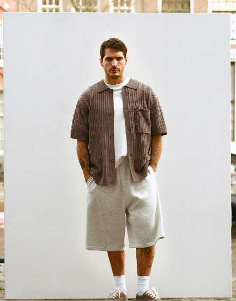 Pull&Bear - Gebreid overhemd met korte mouwen in bruin - view 1