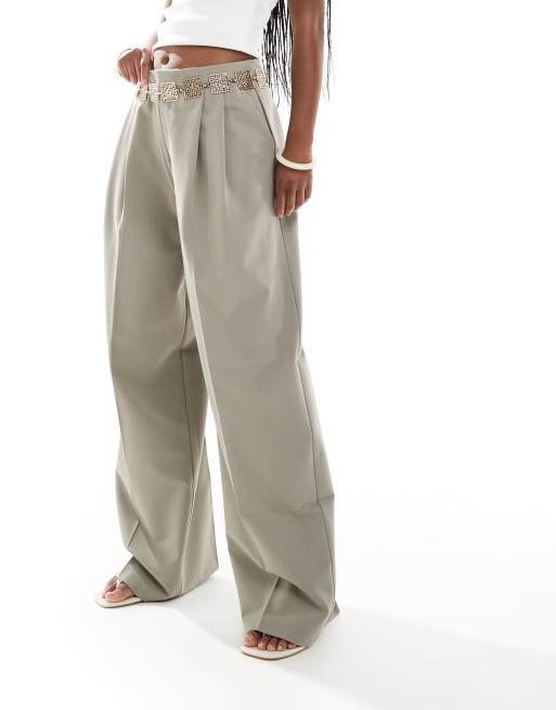 Pull&Bear - Geplooide elegante broek met wijde pijpen in zandkleur