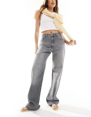 Pull & Bear - Gerade geschnittene Jeans in Grau mit hohem Bund