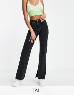 Pull & Bear - Gerade geschnittene Jeans in Schwarz mit hoher Taille und geschlitztem Saum