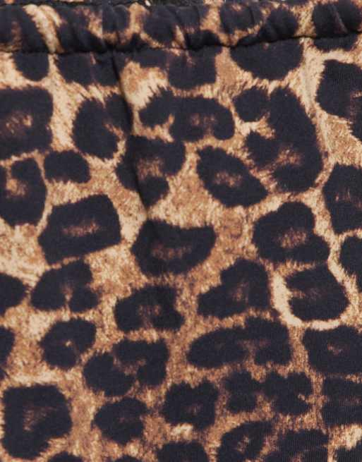 Pull&Bear – Geraffte Bikinihose mit Leopardenmuster in Braun, 3 von 3