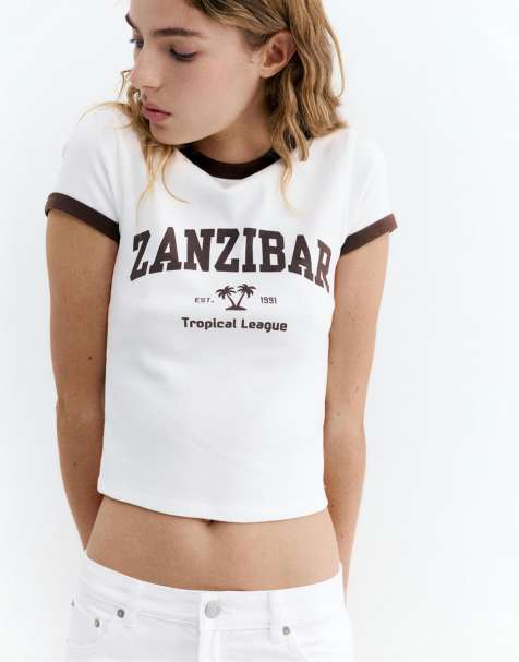 Pull&Bear – Geripptes T-Shirt in Eisweiß mit Print - view 1