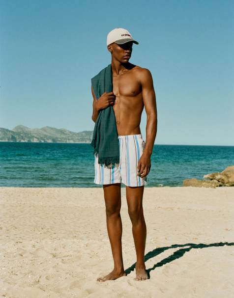 Pull&Bear – Gestreifte Badehose in Blau und Weiß - view 1