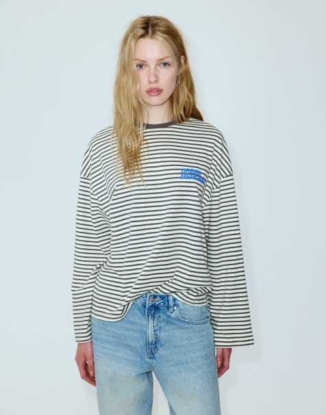 Pull&Bear gestreiftes Graphic-T-Shirt in Grau - view 1