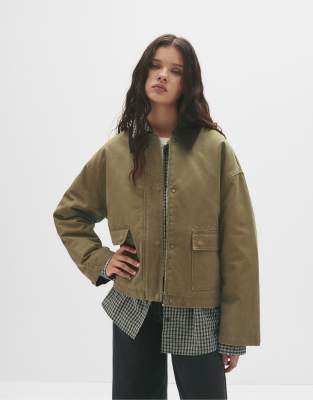 Pull & Bear - Gewachste Cordjacke in Ocker mit Kragen-Brown