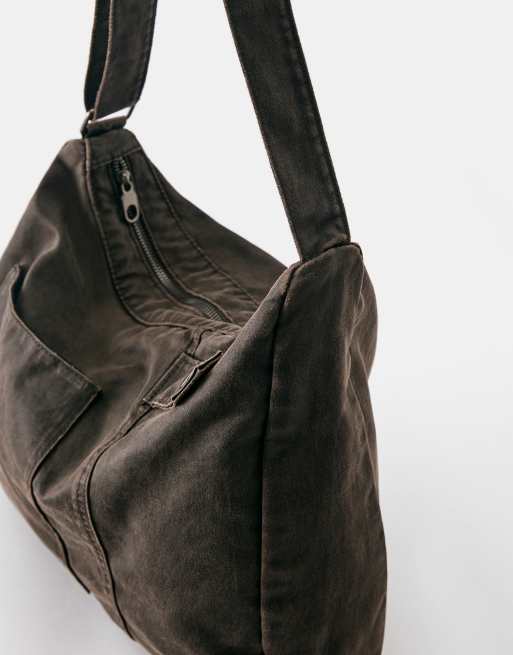 Pull&Bear gewaxte canvas crossbodytas in oker, 3 van 6
