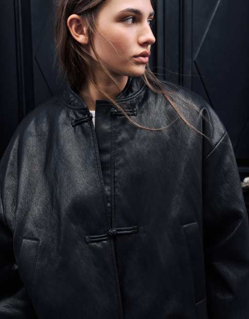 Pull&Bear giacca bomber effetto pelle con alamari nera, 3 di 7