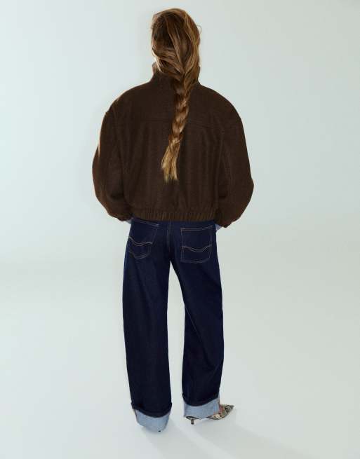 Pull&Bear giacca bomber in tessuto con collo alto marrone, 2 di 7