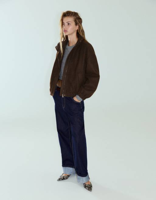 Pull&Bear giacca bomber in tessuto con collo alto marrone, 4 di 7