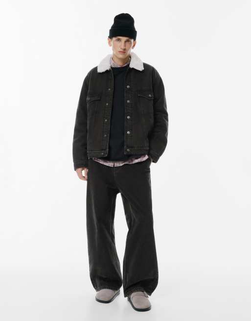 Pull&Bear Giacca di jeans nera con colletto in pelliccia