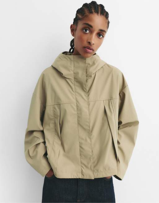 Pull&Bear - Giacca impermeabile corta con cappuccio color verde pallido