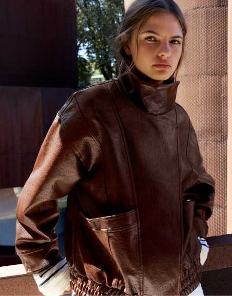 Pull&Bear giacca squadrata effetto pelle marrone - view 1