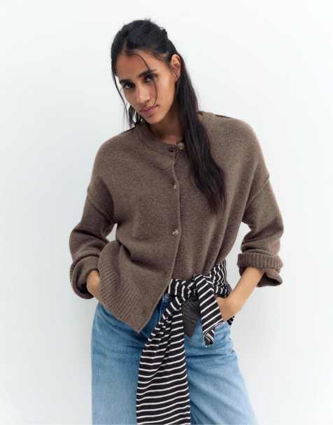 Pull&Bear - Gilet boutonné à manches raglan - Marron - view 1