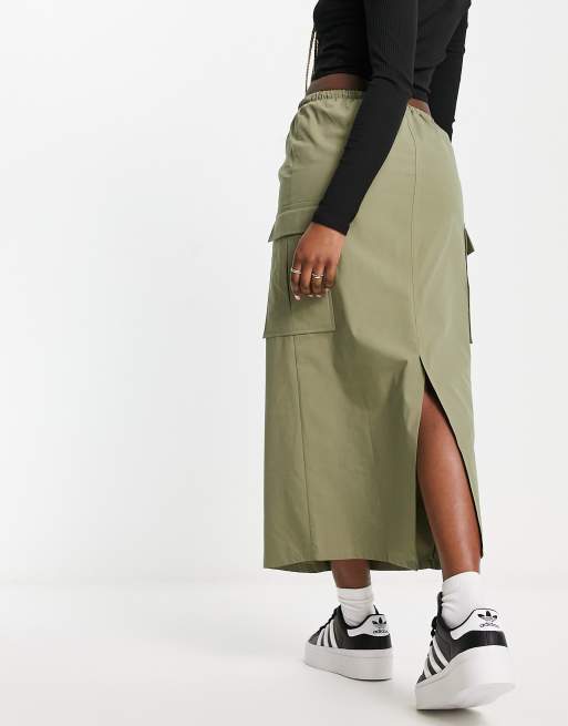 Pull&Bear - Gonna cargo al polpaccio stile paracadutista kaki con fermacorda, 2 di 4