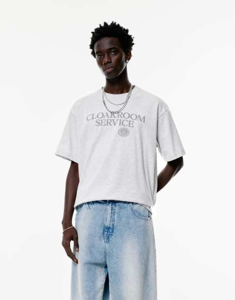 Pull&Bear - Grå T-shirt med grafisk 'Cloakroom Service'-print - view 1
