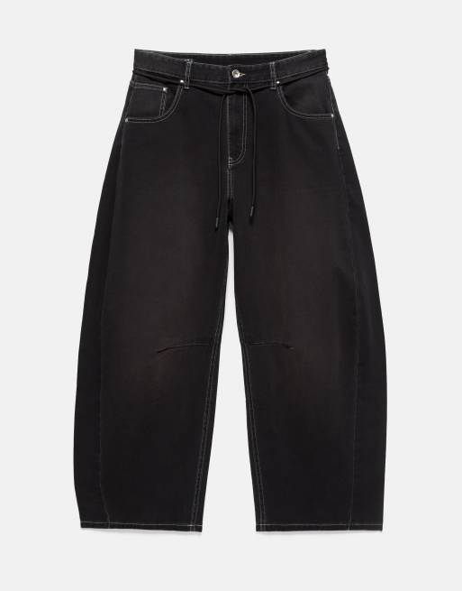 Pull&Bear grafiska barrel-jeans i svart, 6 av 6