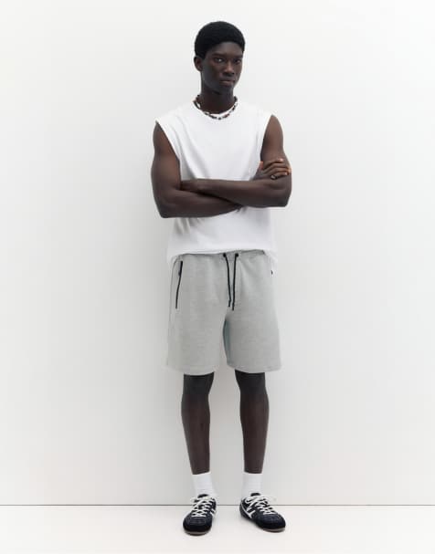 Pull&Bear – Gråmelerade mjukisshorts i bermudastil och regular fit - view 1