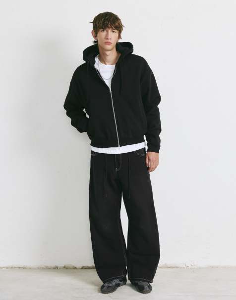 Pull&Bear Graphic barrel jeans in black - view 1