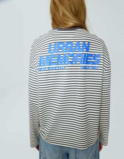 Pull&Bear Graphic striped t-shirt in grey, 2 of 7