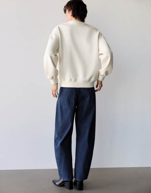 Pull&Bear graphic sweatshirt met ronde hals in ijsblauw, 2 van 7
