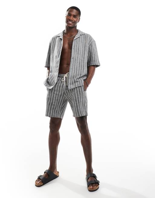 Pull&Bear – Grått set med strukturerade ränder