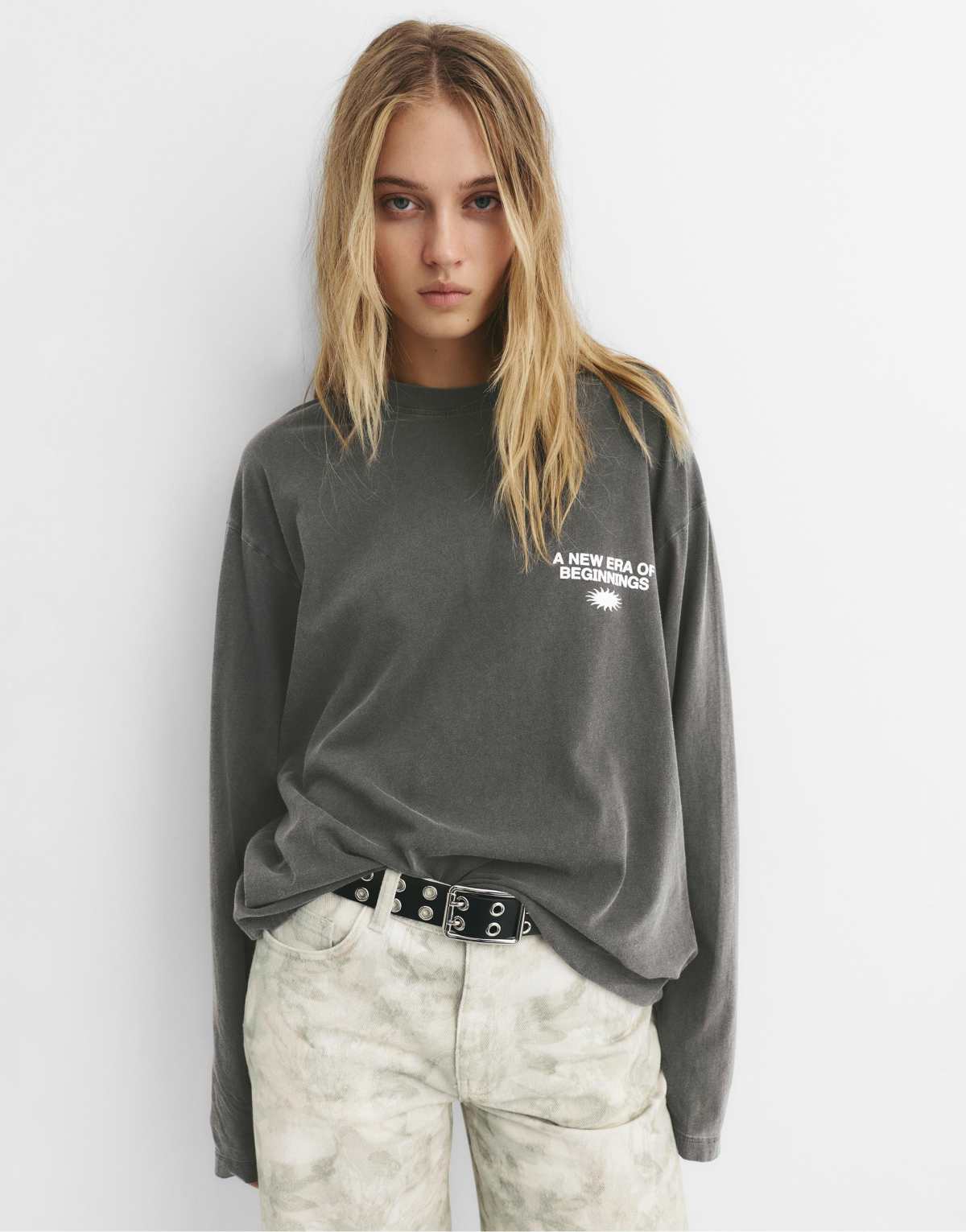 Pull&Bear Grey long sleeve t-shirt in faded black