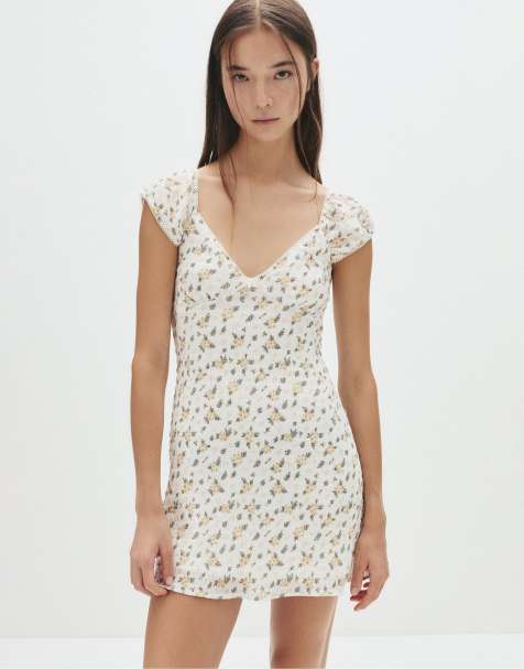 Pull&Bear - Gul kort kjole med tekstur og blomstermønster - view 1