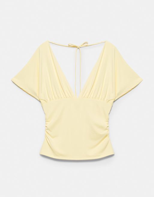 Pull&Bear – Gul topp med v-ringning och indragna detaljer, 6 av 7