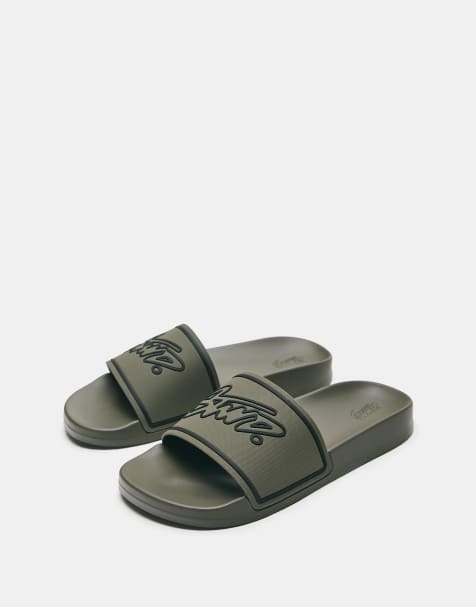 Pull&Bear – Gummierte Sandalen in Khaki mit Stwd-Logo - view 1