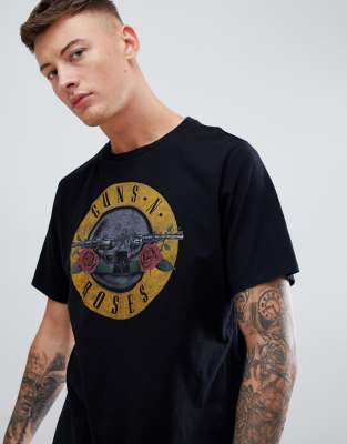 pull and bear guns and roses t shirt